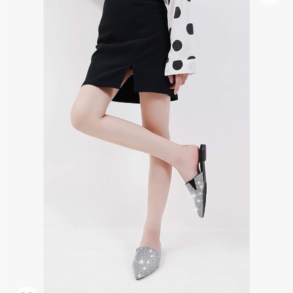 •MACKIN J • Blingy-Bling Slides - Picture 4 of 11